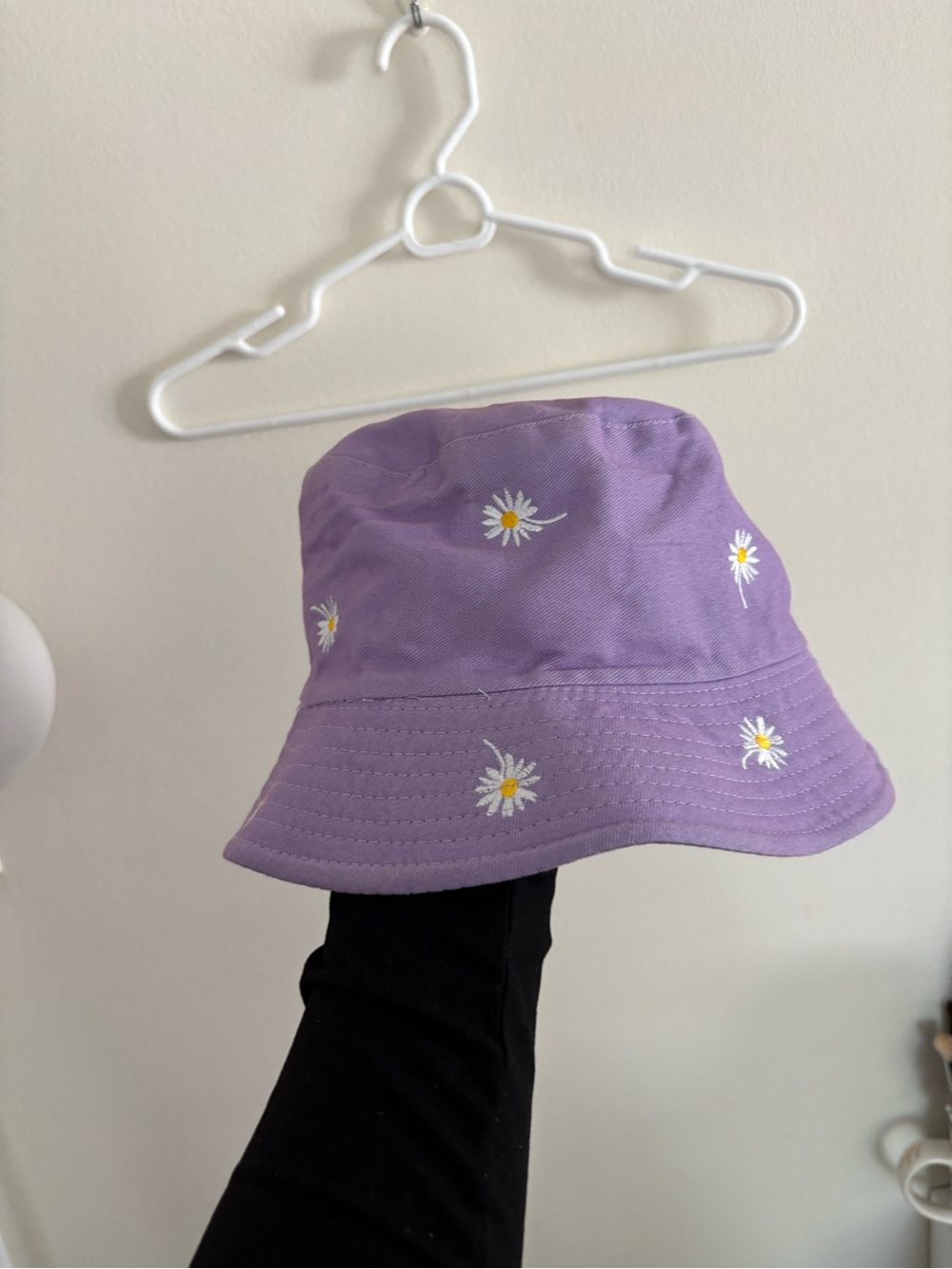 Lavender Daisy Embroidered Bucket Hat
